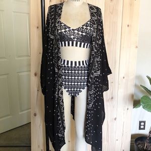 URBAN OUTFITTERS ECOTE Bohemian Kimono